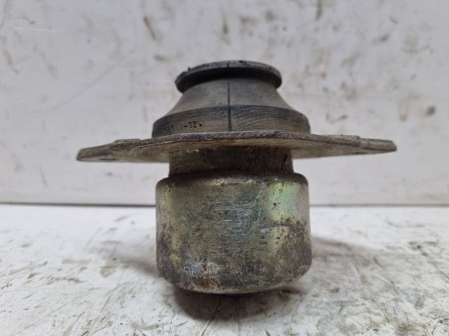 bontott VW GOLF II Motor Tartó Bak (Pozíciófüggetlen)