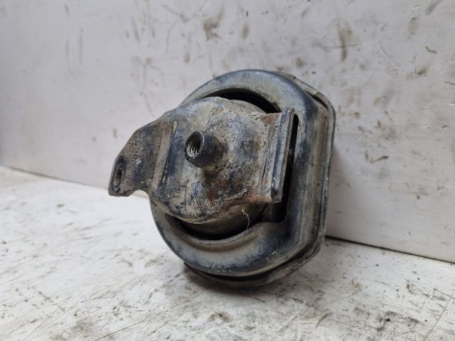 bontott VW GOLF II Motor Tartó Bak (Pozíciófüggetlen)