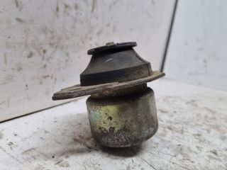 bontott VW GOLF II Motor Tartó Bak (Pozíciófüggetlen)