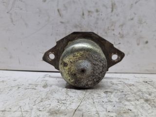 bontott VW GOLF II Motor Tartó Bak (Pozíciófüggetlen)