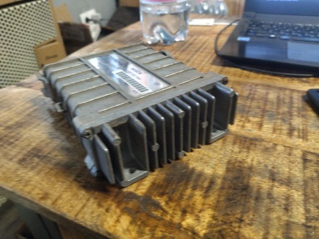 bontott VW GOLF II Motorvezérlő