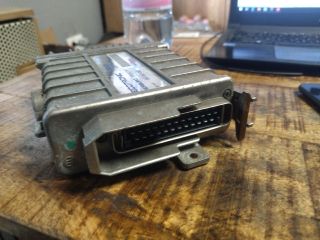 bontott VW GOLF II Motorvezérlő