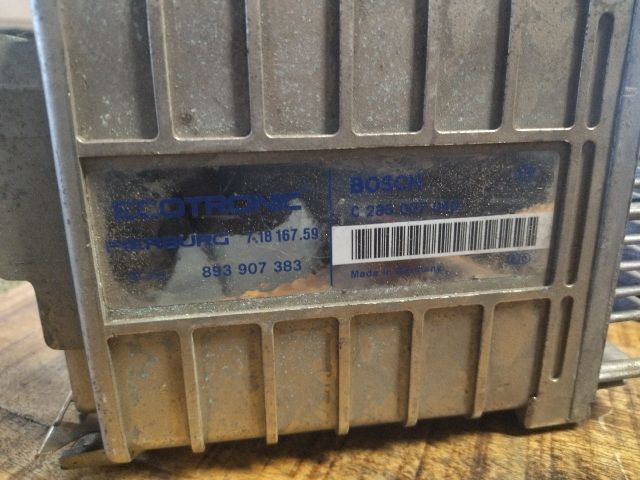 bontott VW GOLF II Motorvezérlő