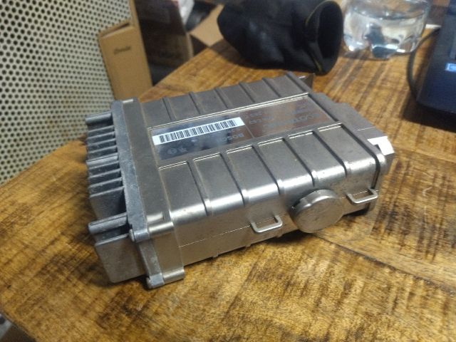 bontott VW GOLF II Motorvezérlő