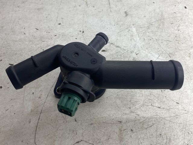 bontott VW GOLF II Termosztátház