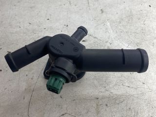 bontott VW GOLF II Termosztátház