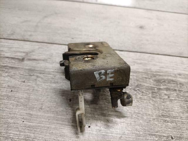 bontott VW GOLF II Bal első Ajtózár