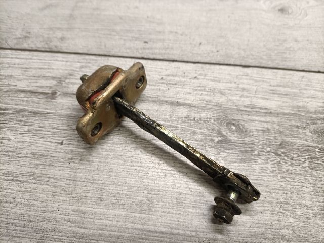 bontott VW GOLF II Bal hátsó Ajtóhatároló