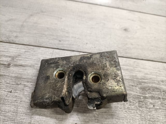 bontott VW GOLF II Bal hátsó Ajtózár