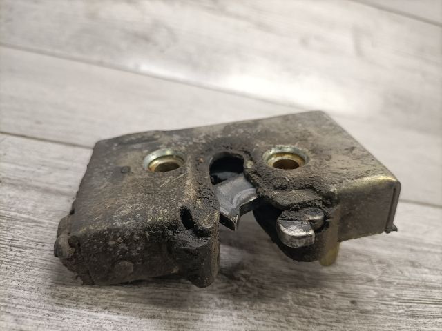 bontott VW GOLF II Bal hátsó Ajtózár