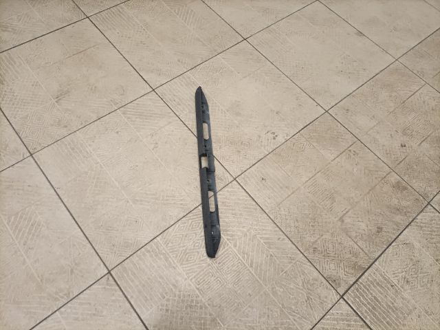 bontott VW GOLF II Csomagtérajtó Díszléc