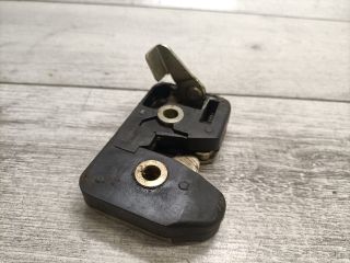 bontott VW GOLF II Csomagtérajtó Zárszerkezet