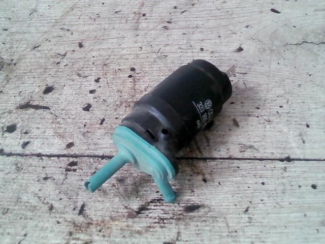 bontott VW GOLF II Első Ablakmosó Szivattyú