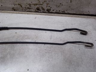 bontott VW GOLF II Első Ablaktörlő Kar