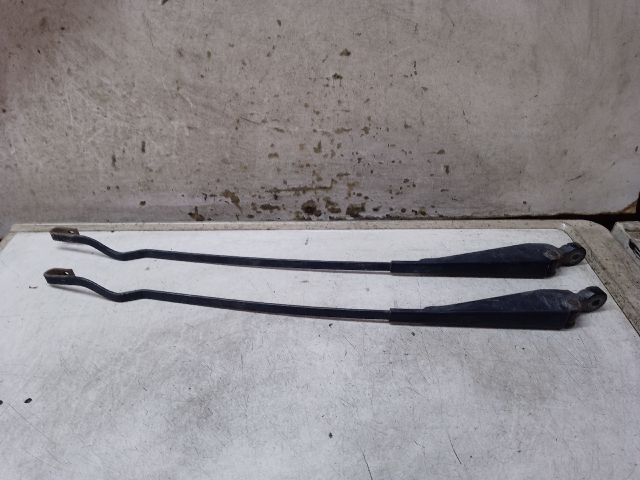 bontott VW GOLF II Első Ablaktörlő Kar