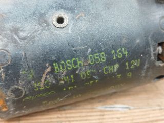 bontott VW GOLF II Első Ablaktörlő Szerkezet Motorral