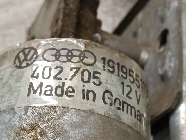 bontott VW GOLF II Első Ablaktörlő Szerkezet Motorral