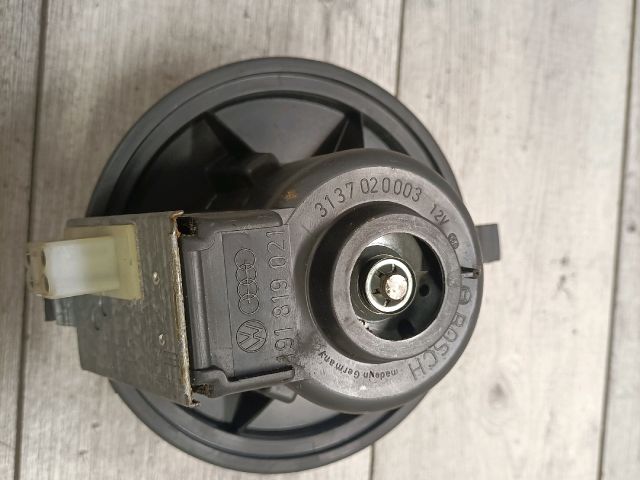 bontott VW GOLF II Fűtőmotor (Nem klímás)