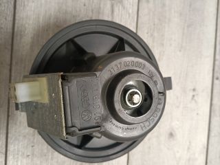 bontott VW GOLF II Fűtőmotor (Nem klímás)