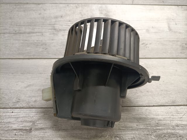 bontott VW GOLF II Fűtőmotor (Nem klímás)