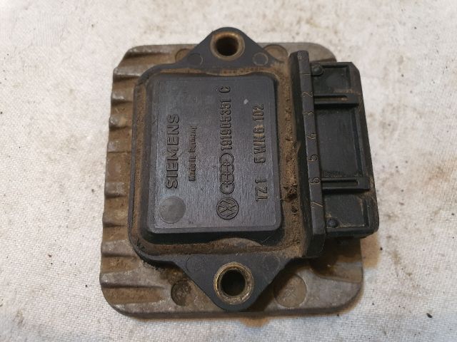 bontott VW GOLF II Gyújtó Elektronika