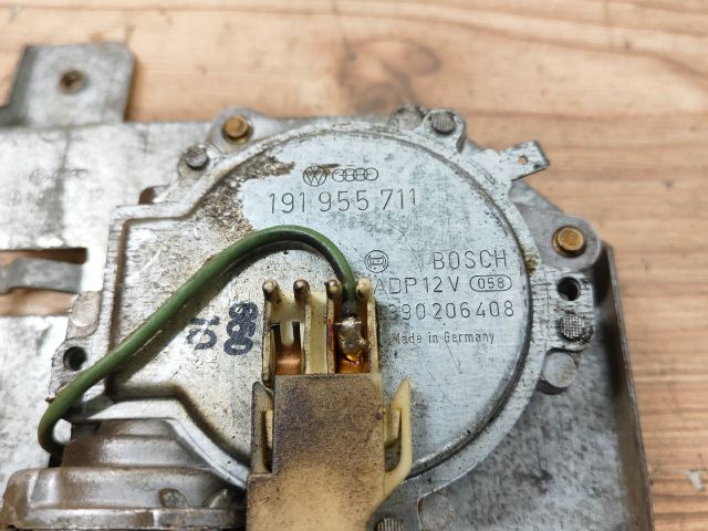 bontott VW GOLF II Hátsó Ablaktörlő Motor