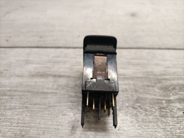 bontott VW GOLF II Hátsó Ködzárófény Kapcsoló