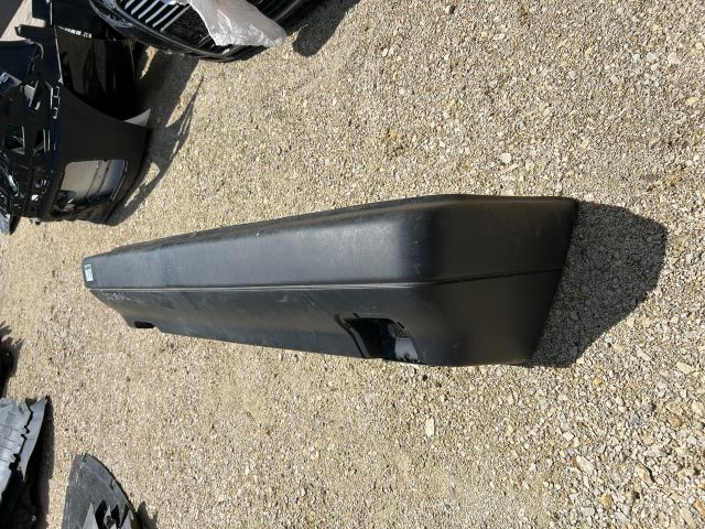 bontott VW GOLF II Hátsó Lökhárító (Részeivel)