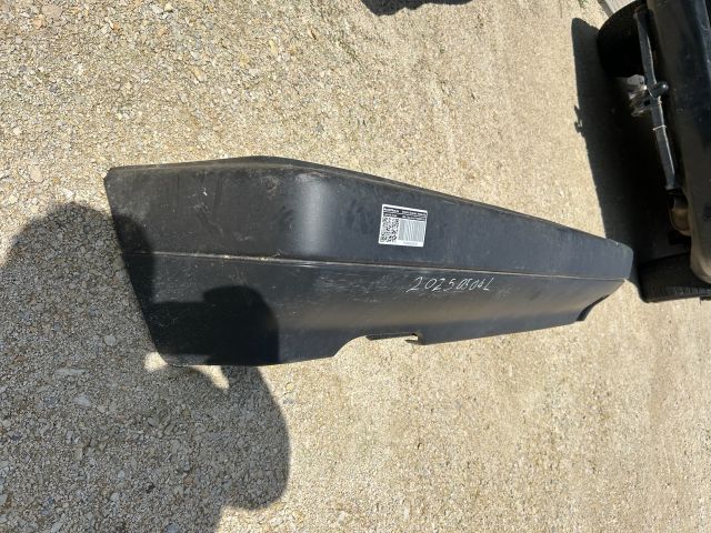 bontott VW GOLF II Hátsó Lökhárító (Részeivel)