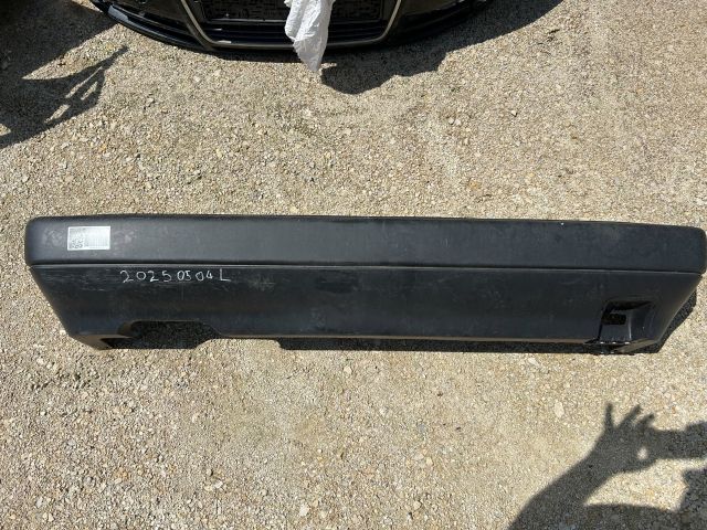 bontott VW GOLF II Hátsó Lökhárító (Részeivel)