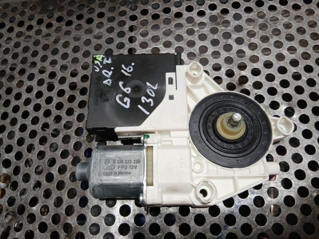 bontott VW GOLF II Jobb első Ablakemelő Motor