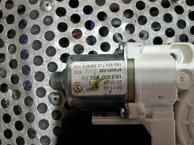 bontott VW GOLF II Jobb első Ablakemelő Motor