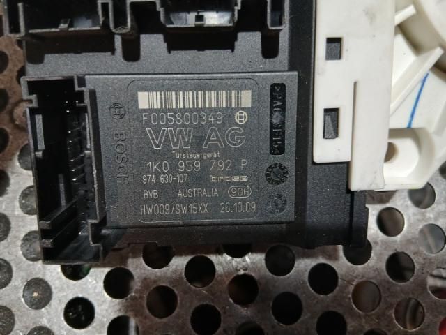 bontott VW GOLF II Jobb első Ablakemelő Motor