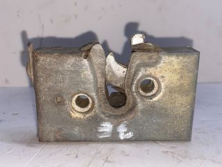 bontott VW GOLF II Jobb első Ajtózár