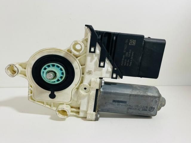 bontott VW GOLF II Jobb hátsó Ablakemelő Motor