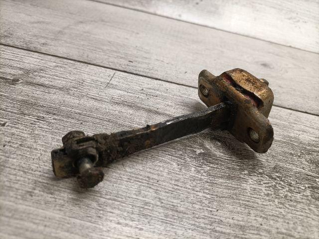 bontott VW GOLF II Jobb hátsó Ajtóhatároló