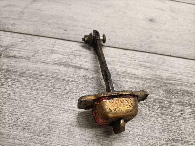 bontott VW GOLF II Jobb hátsó Ajtóhatároló