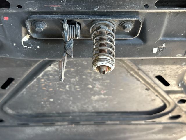 bontott VW GOLF II Motorháztető