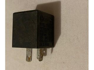 bontott VW GOLF II Relé