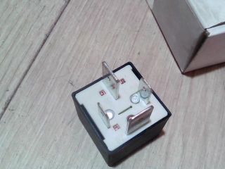 bontott VW GOLF II Relé