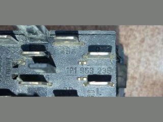 bontott VW GOLF II Vészvillogó Kapcsoló