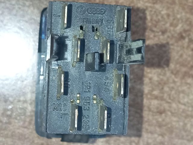 bontott VW GOLF II Vészvillogó Kapcsoló