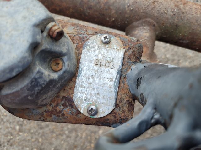 bontott VW GOLF II Vonóhorog