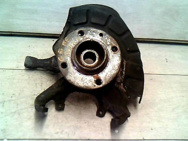 bontott VW GOLF III Bal első Csonkállvány Kerékaggyal