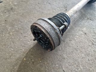 bontott VW GOLF III Bal Féltengely