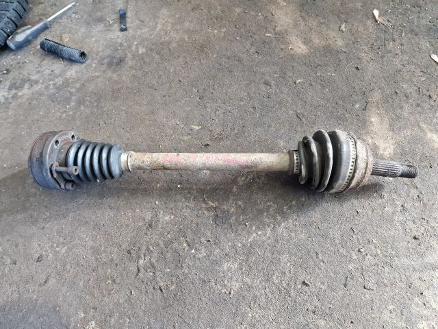 bontott VW GOLF III Bal Féltengely