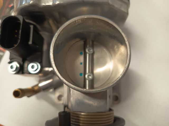 bontott VW GOLF III Fojtószelep (Mechanikus)