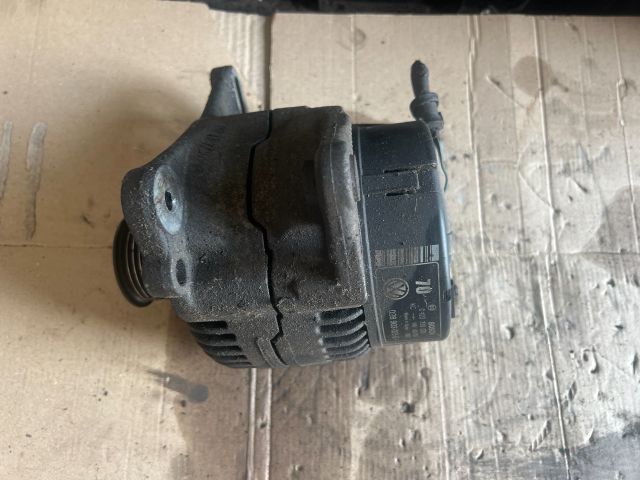 bontott VW GOLF III Generátor