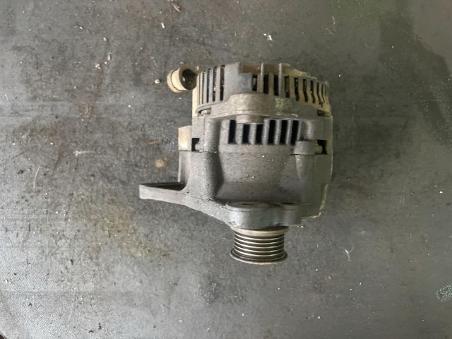 bontott VW GOLF III Generátor