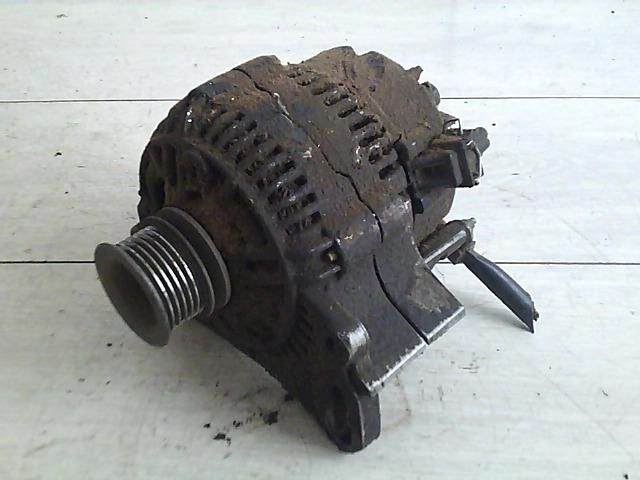 bontott VW GOLF III Generátor